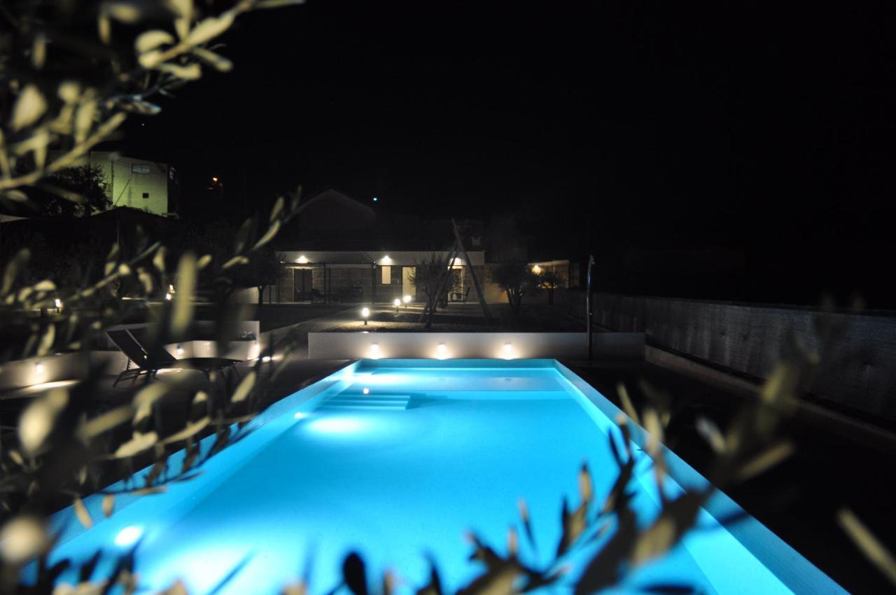 Olival Da Seara Villa มาร์โก เดอ คานาเวเซส ภายนอก รูปภาพ